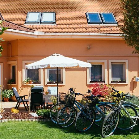 Teubel Apartman 2 Székesfehérvár Extérieur photo