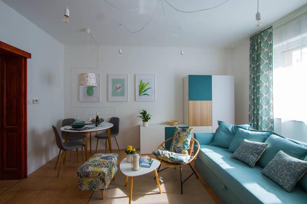 Teubel Apartman 2 Székesfehérvár Extérieur photo