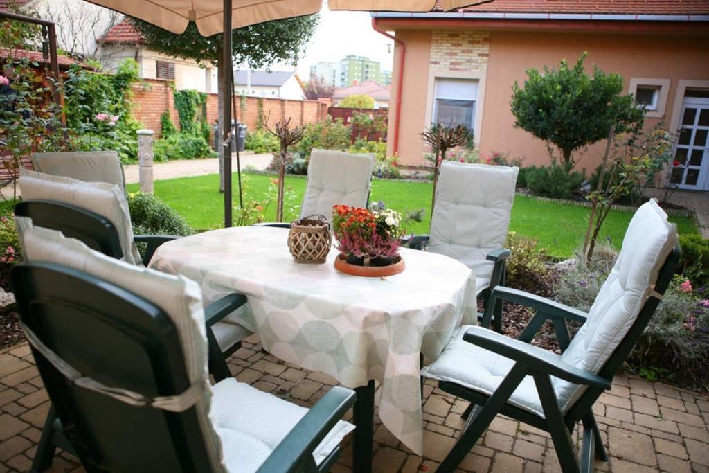 Teubel Apartman 2 Székesfehérvár Extérieur photo